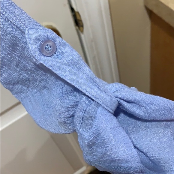 Baby blue front tie blouse - Picture 2 of 4